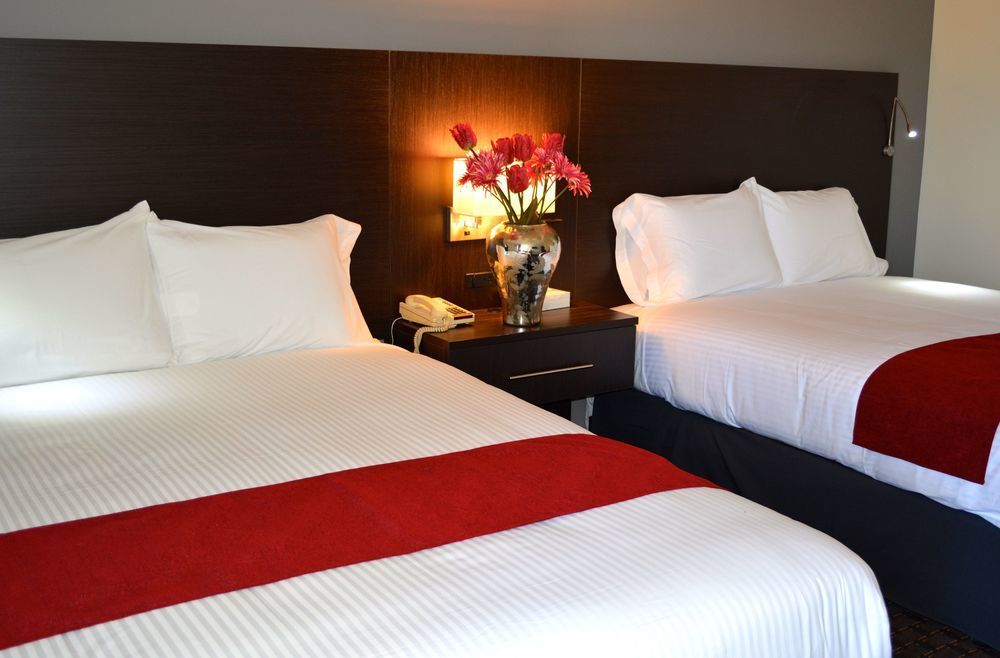 Hotel Le Principal Granby Eksteriør billede